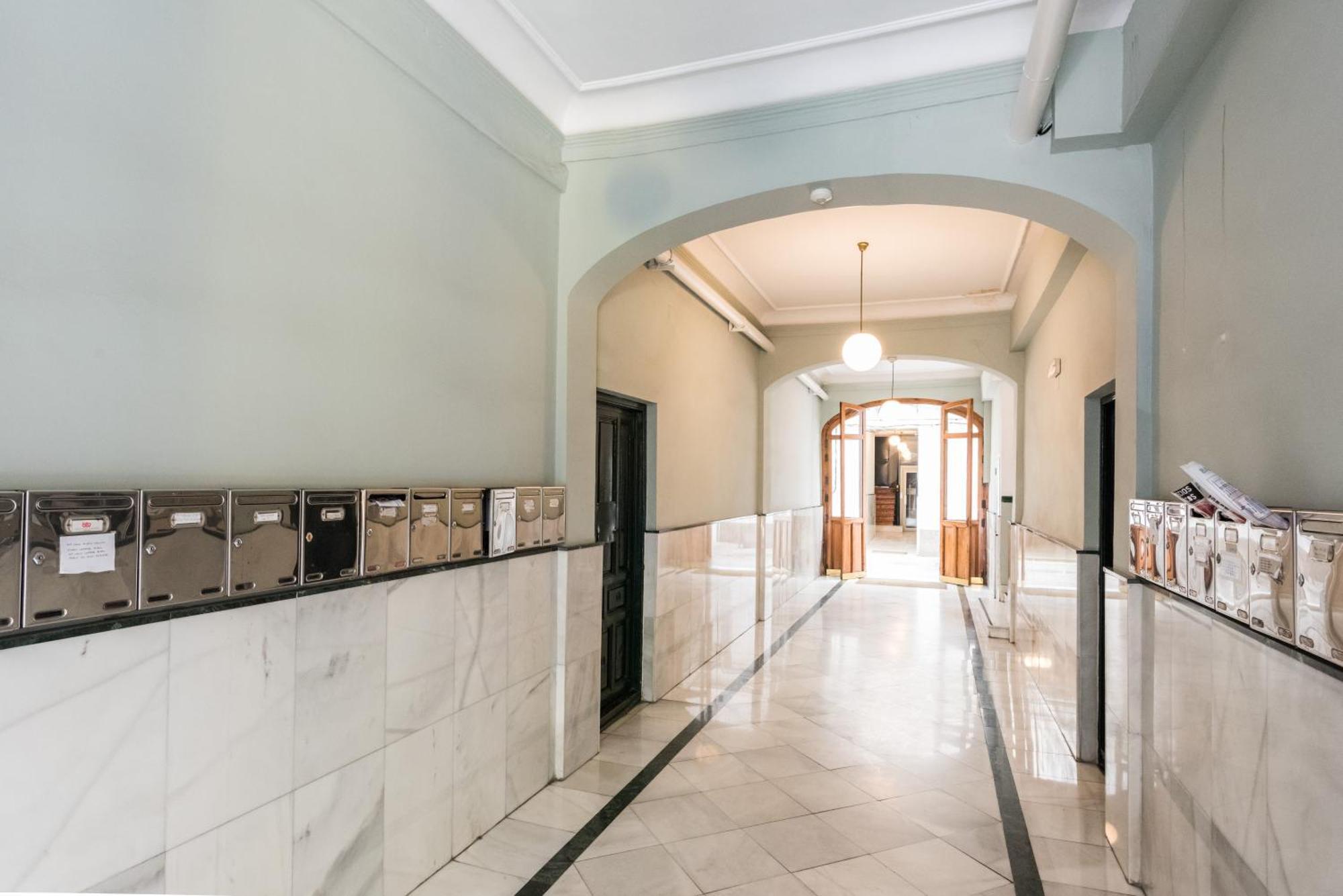 Downtown Jacuzzi Appartement Madrid Buitenkant foto