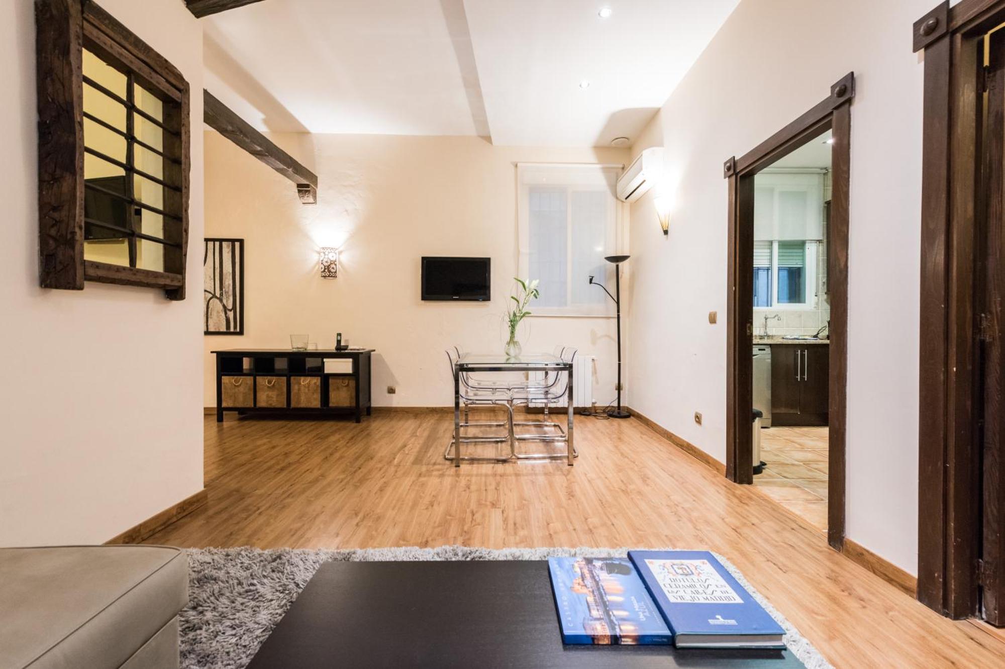 Downtown Jacuzzi Appartement Madrid Buitenkant foto