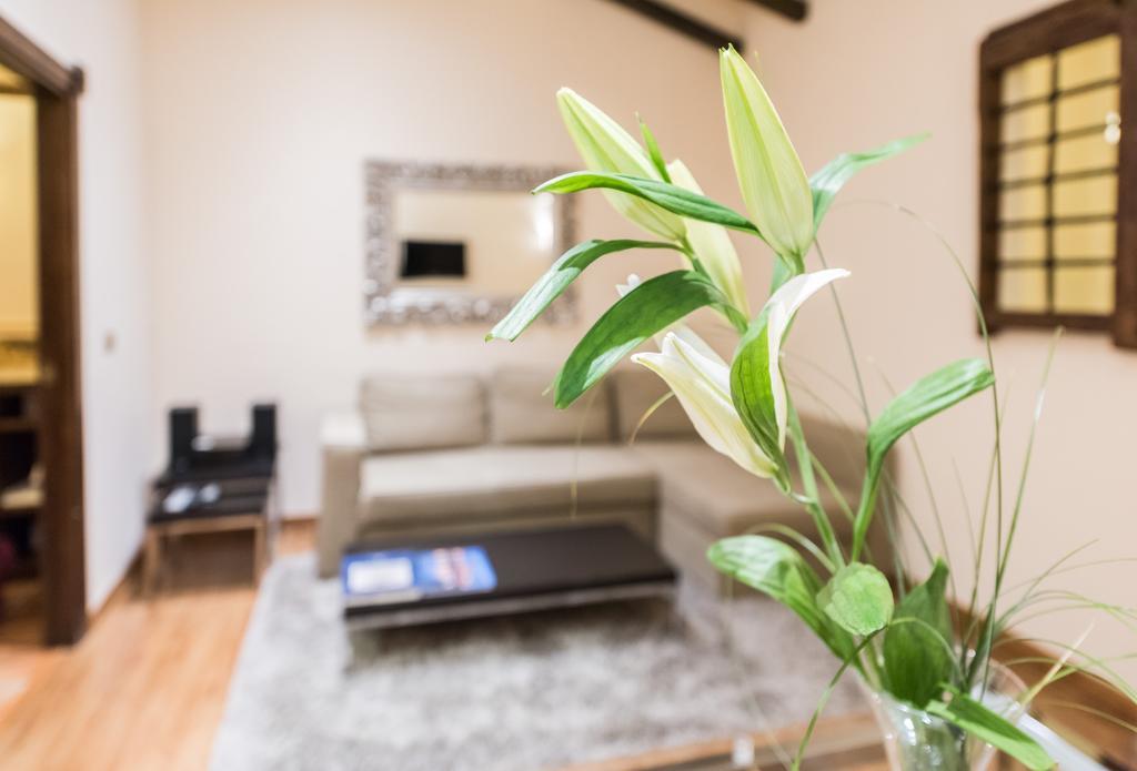 Downtown Jacuzzi Appartement Madrid Buitenkant foto